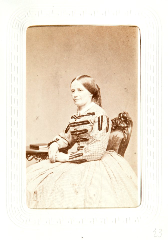 Fotografiporträtt på Fredrika Schlegel, 1800-talets mitt - Hallwylska museet - 107601