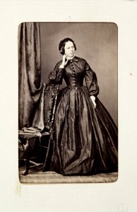 Fotografiporträtt på Marie von Merhart, 1800-talets andra hälft - Hallwylska museet - 107725 photo