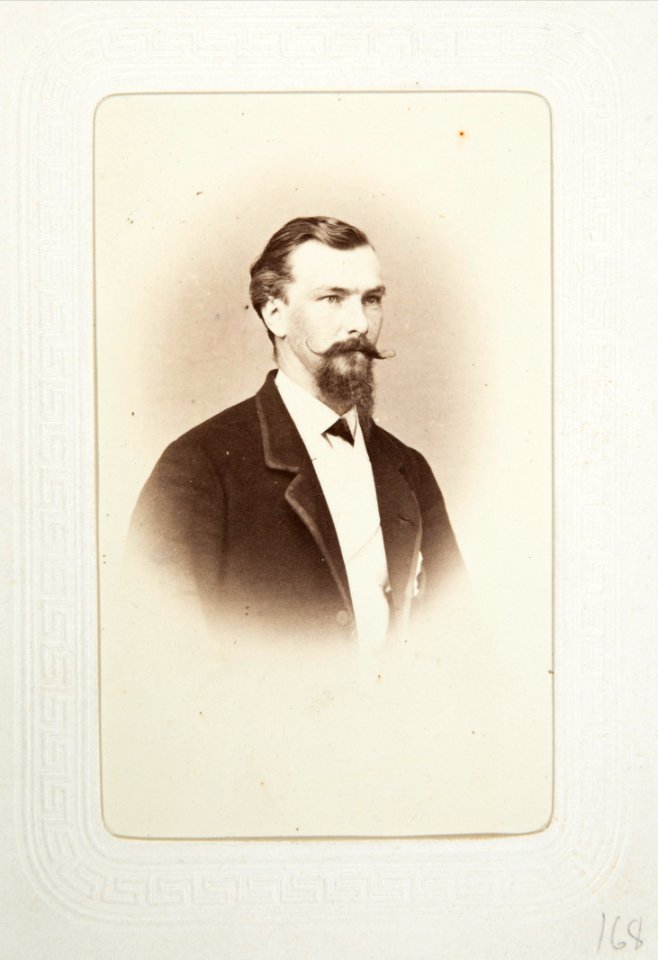 Fotografiporträtt på Neville Dearing - Hallwylska museet - 107791