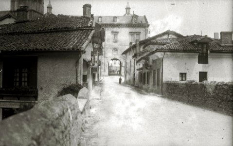 Fotografías de las localidades por donde pasa el circuito automóvilistico de Lasarte (7 de 16) - Fondo Car-Kutxa Fototeka