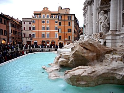 Fountain of Trevi in Rome (23788111364) photo