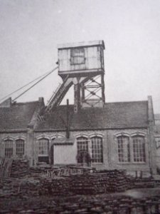 Fouquières-lès-Béthune - Fosse n° 11 des mines de Nœux (C)