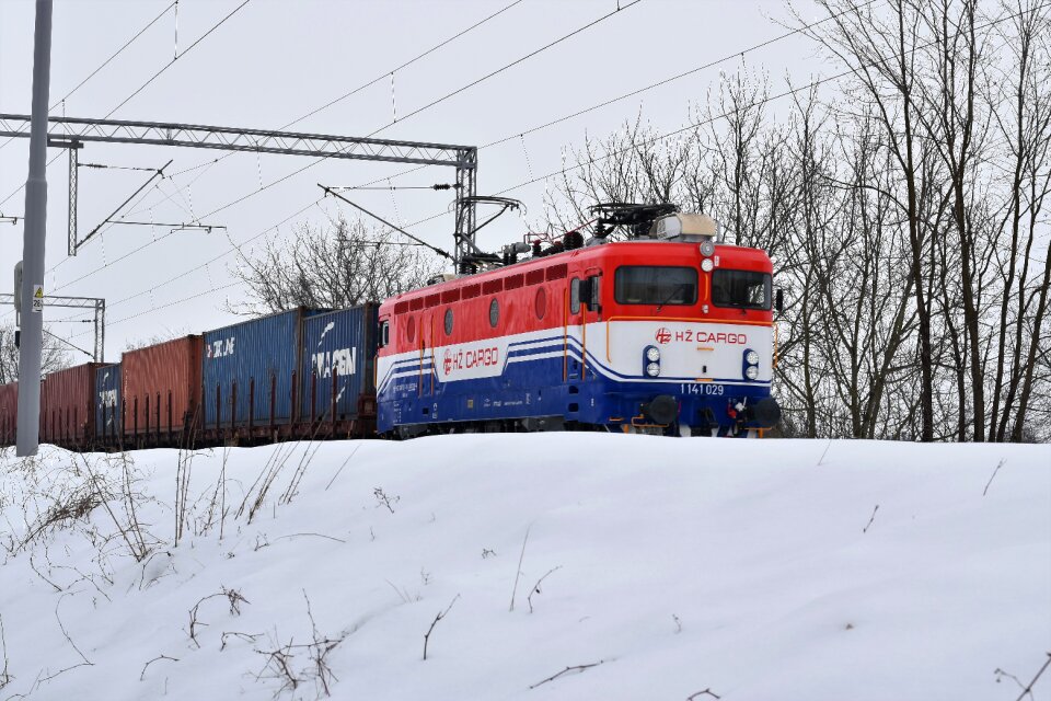 Cold transportation system transport