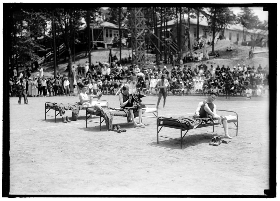 FOURTH OF JULY. SCENES IN CELEBRATION AT WALTER REED LCCN2016870167
