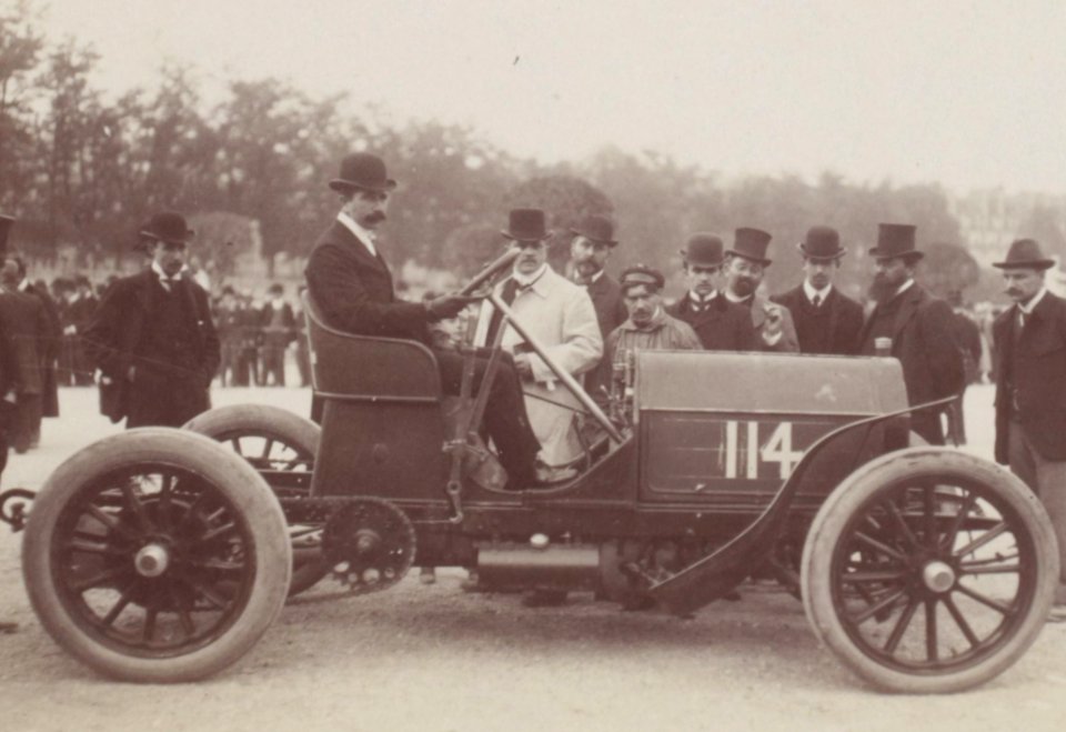 Foxhall Parker Keene au départ du Paris-Madrid 1903