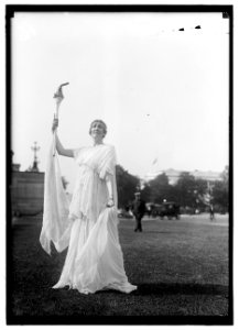 FOURTH OF JULY. TABLEAU ON ELLIPSE LCCN2016869370