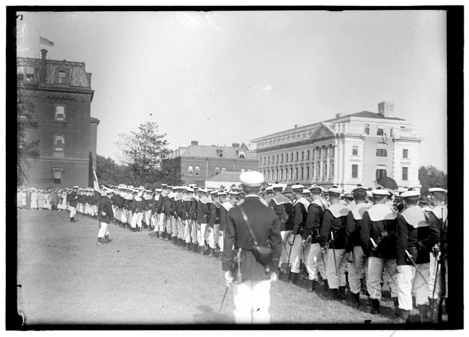 FOURTH OF JULY. FRENCH MARINES LCCN2016869354
