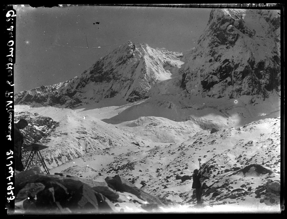 FRAC31555 67Fi32 - Pyrénées. Glacier des Oulettes et Pic du Vignemale