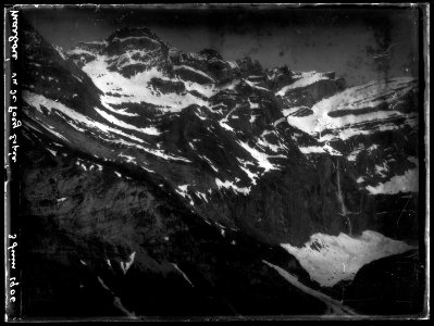FRAC31555 67Fi43 - Pyrénées. Gavarnie. Tour du Marboré