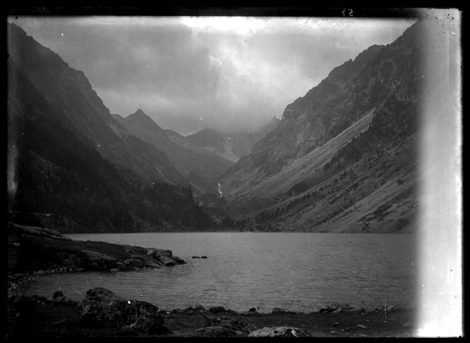 FRAC31555 67Fi61 - -Pyrénées. Lac-