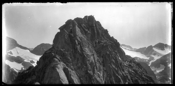 FRAC31555 67Fi87 - -Pyrénées. Pic des Crabioules