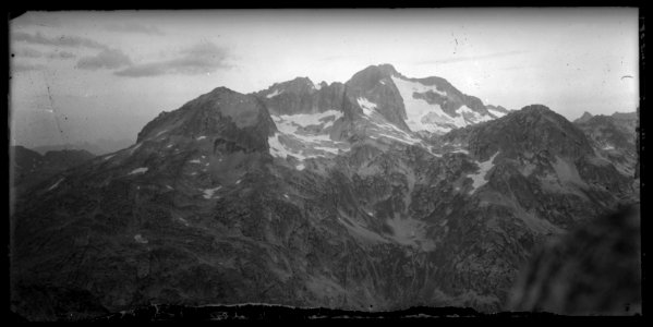 FRAC31555 67Fi113 - Pyrénées. Massif du Balaïtous