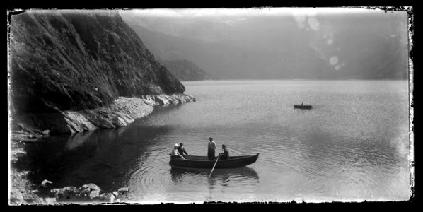 FRAC31555 67Fi153 - Pyrénées. Lac bleu photo