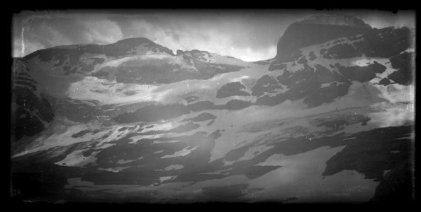 FRAC31555 67Fi116 - -Pyrénées. Mont Perdu face nord