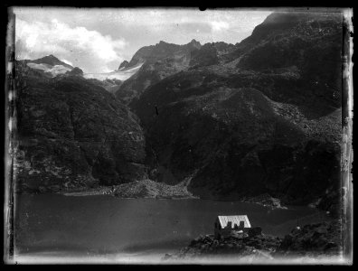 FRAC31555 67Fi31 - -Pyrénées. Vallée du Louron. Loudenvielle. Lac de Caillaouas-