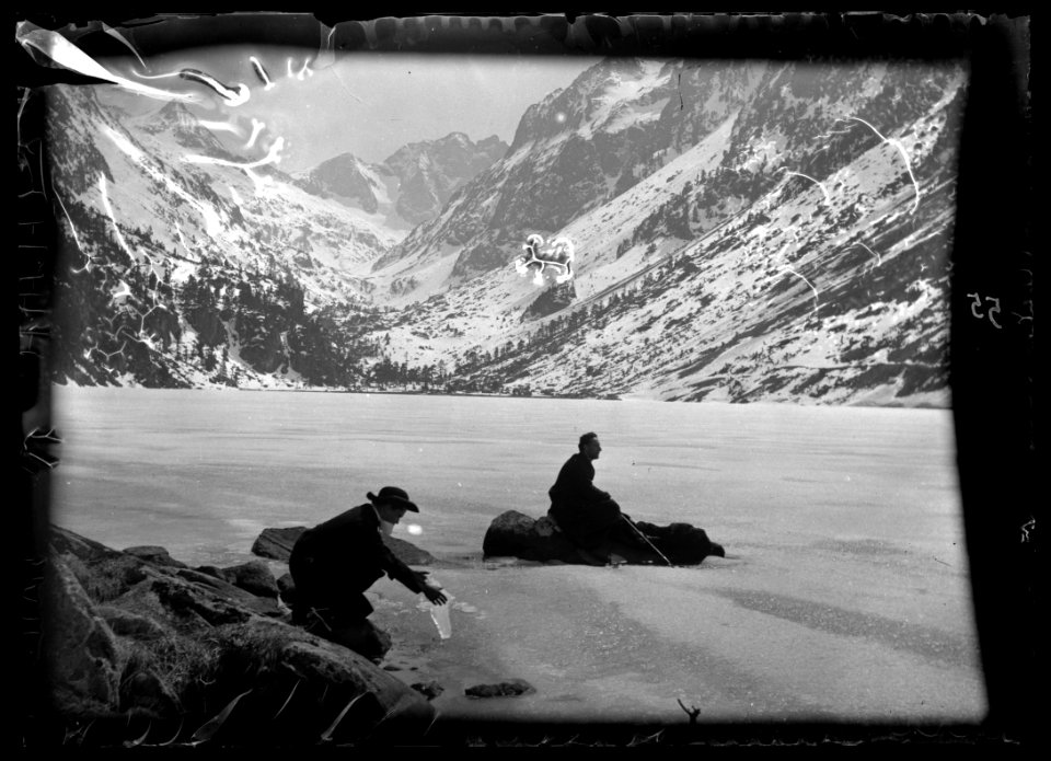 FRAC31555 67Fi55 - -Pyrénées. Lac-