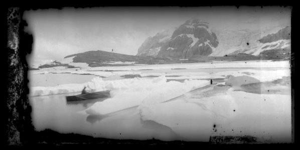 FRAC31555 67Fi156 - Pyrénées. Lac glacé du Mont Perdu