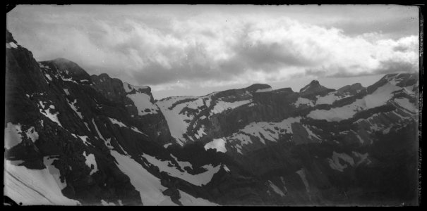 FRAC31555 67Fi79 - Pyrénées. Cirque de Gavarnie