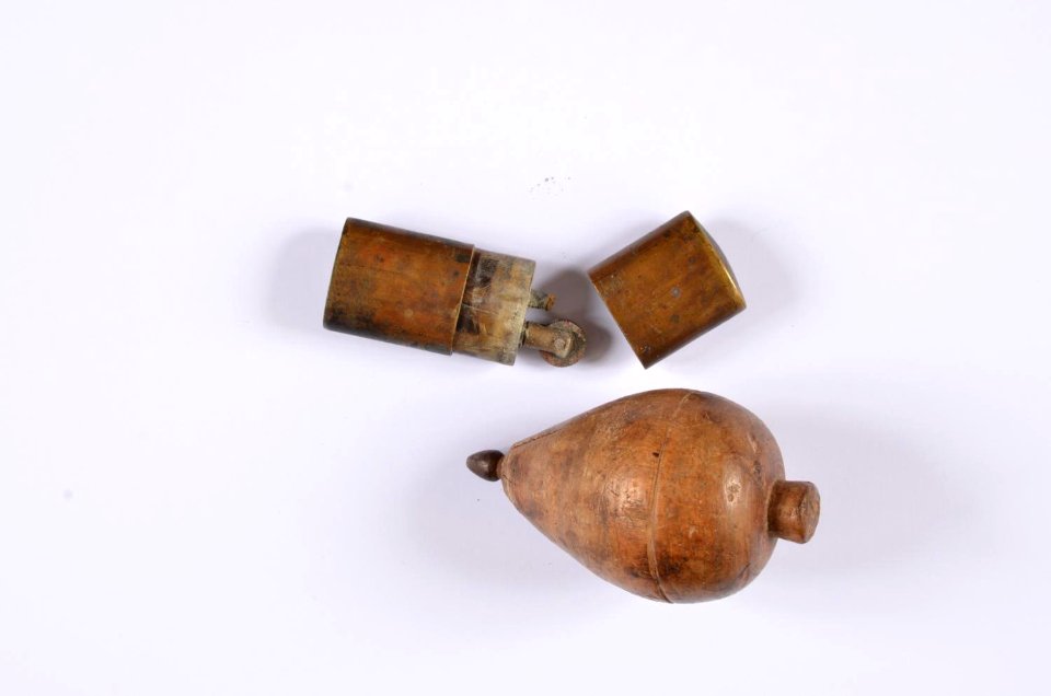 FRAD004-018. Les frères Rougon, item 6