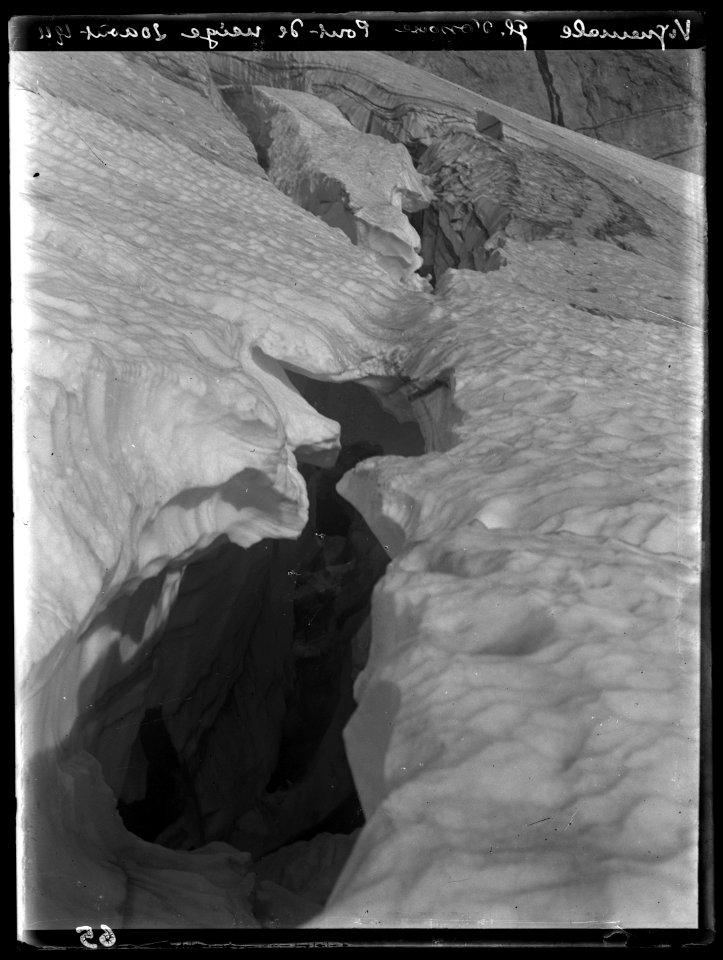 FRAC31555 67Fi34 - Pyrénées. Vignemale. Glacier d'Ossoue