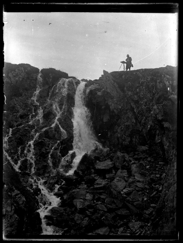 FRAC31555 67Fi49 - -Pyrénées. Cascade-