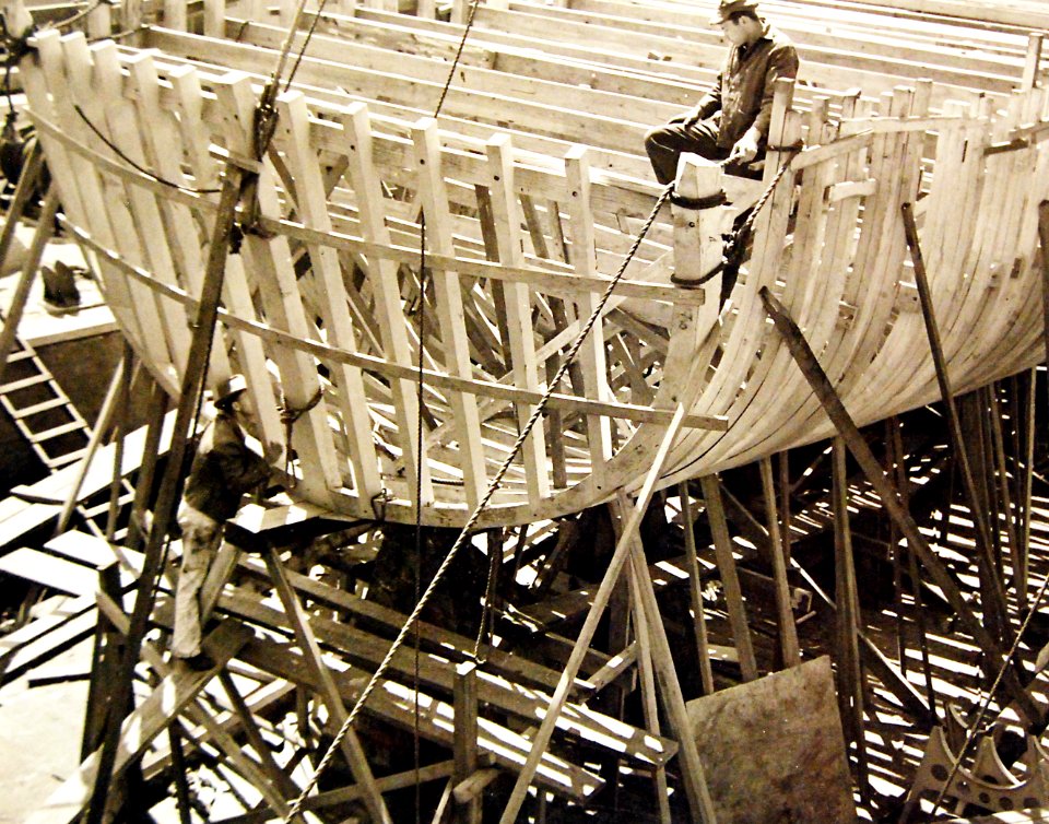 Frame of a mine sweeper under construction, stern view, Jacksonville, Florida, 1942 (27162758690)