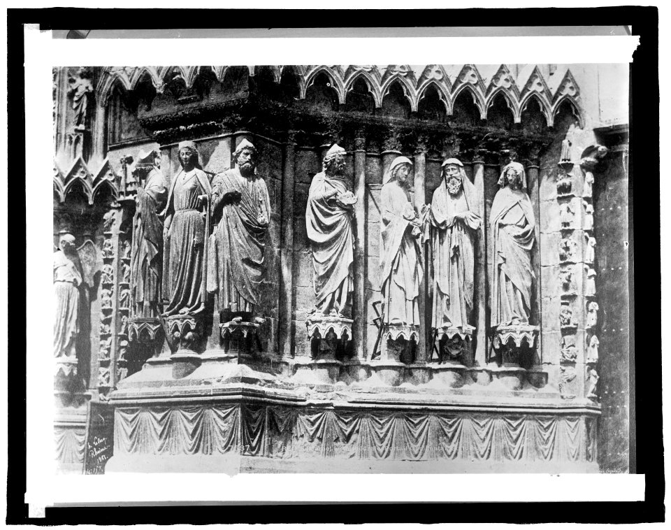 France, Rheims Cathedral, Accidental Statues LCCN2016826265