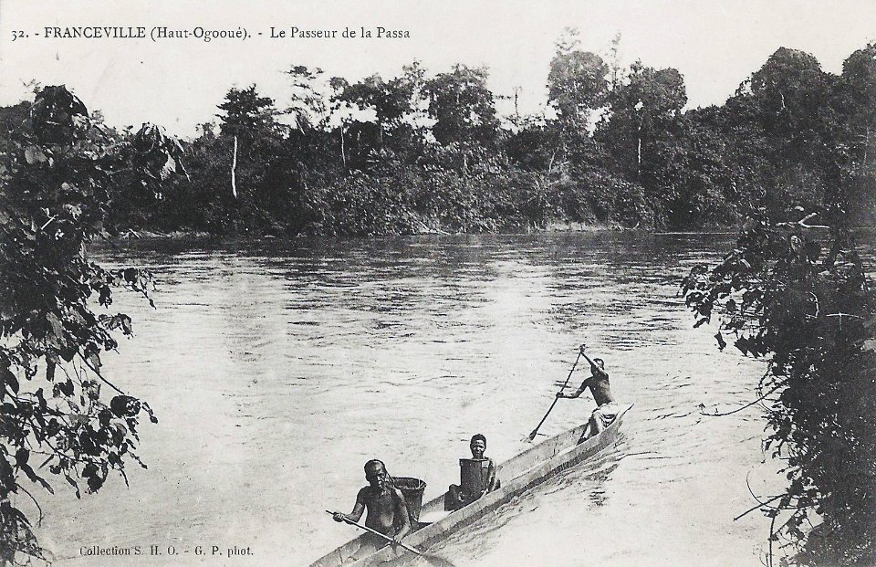 Franceville (Haut-Ogooué)-Le passeur de la Passa.