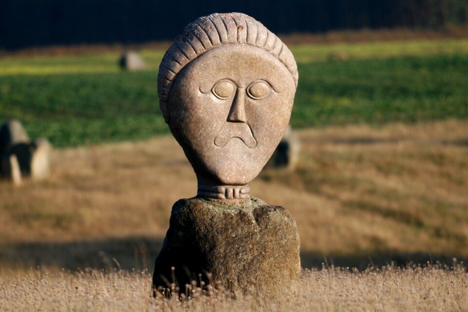Statue stone figures feldstein