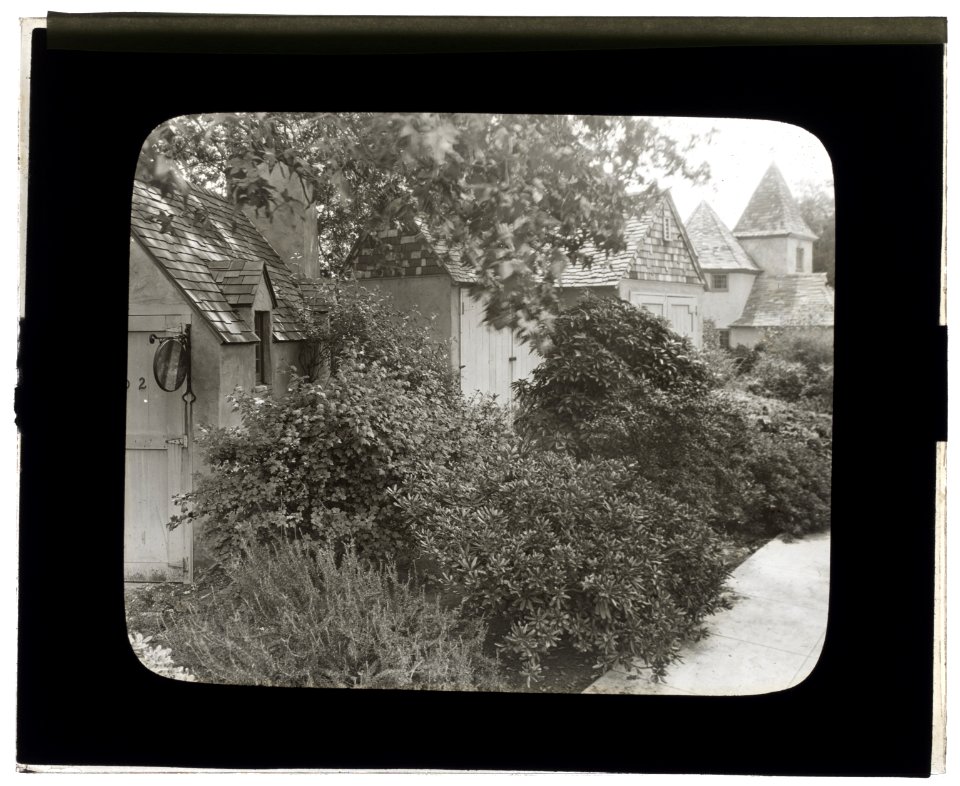 Frank Carson Anderson house, 1321 Spruce Street, Phildelphia, Pennsylvania. Garage LCCN2008677552
