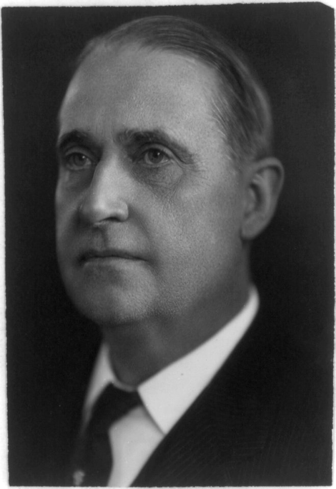 Frank B. Brandegee, Connecticut senator, head-and-shoulders portrait, facing left LCCN90709239