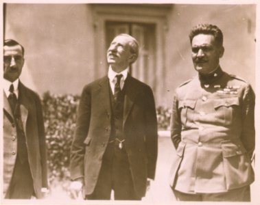 Frank Carpenter with Stylianos Gonatas in 1923 - 1