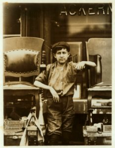 Frank Villanello, 21 Greenwich Ave., Father's Stand. LOC cph.3b47424