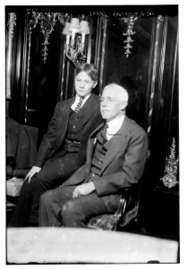 Frank Varnderlip and son LCCN2014714095