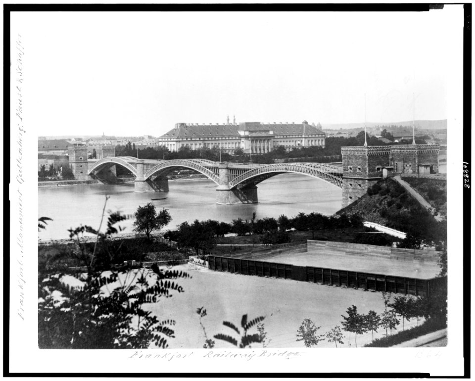 Frankfort. Railway bridge LCCN94513870