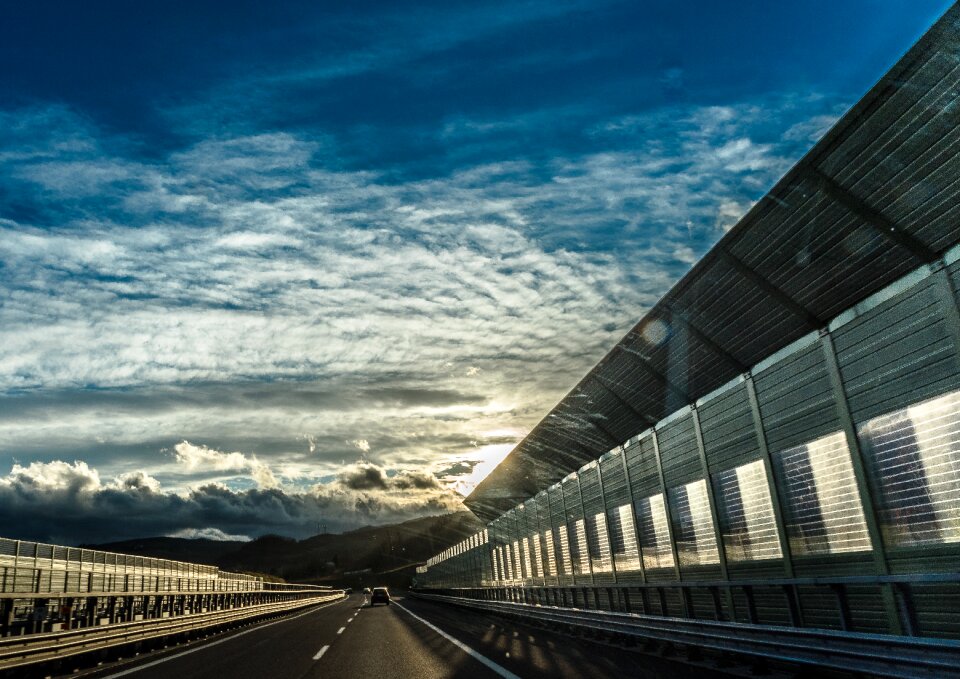 Bridge road highway