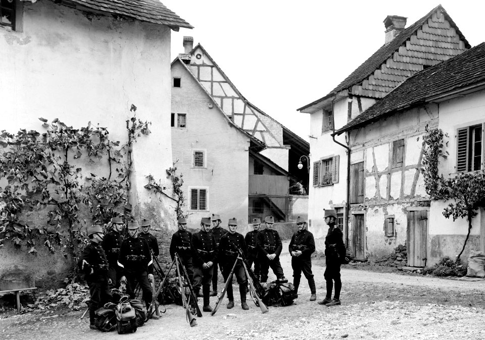 Grenzwachtmannschaft in Unter Hallau - CH-BAR - 3240975