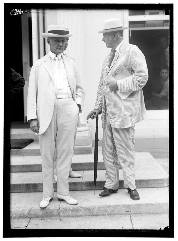 GREGORY, THOMAS WATT, ATTORNEY GENERAL OF THE U.S., 1914 - 1919. LEFT. BURLESON, ALBERT SIDNEY, REP. FROM TEXAS, 1899 - 1913; POSTMASTER GENERAL, 1913-1921, RIGHT. LCCN2016867093