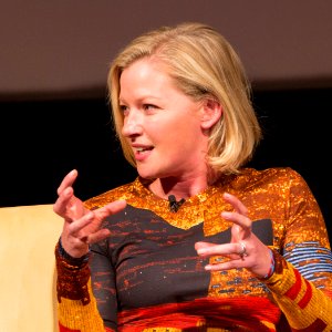 Gretchen Mol (18055527459) (cropped)