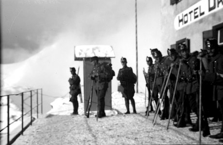 Grenzposten Dreisprachenspitze - CH-BAR - 3237059