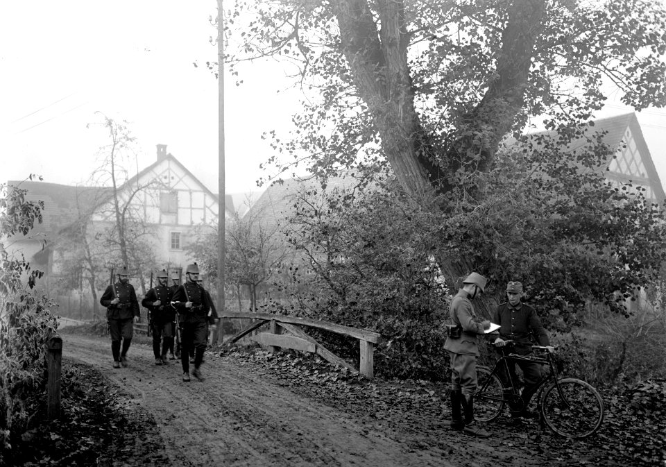 Grenzwachtpatrouille in Buch - CH-BAR - 3240940