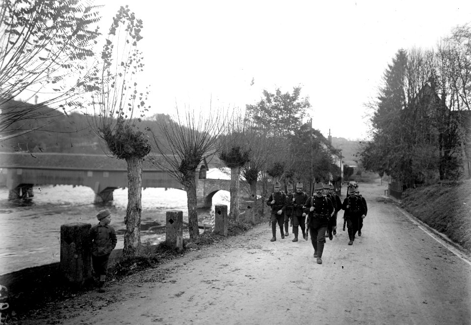 Grenzwachtposten an der Brücke in Rheinau - CH-BAR - 3240979