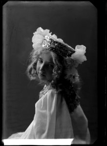 Greta Strandin in Den glada änkan som varietédiva at Djurgårdsteatern 1907 - SMV - GS072