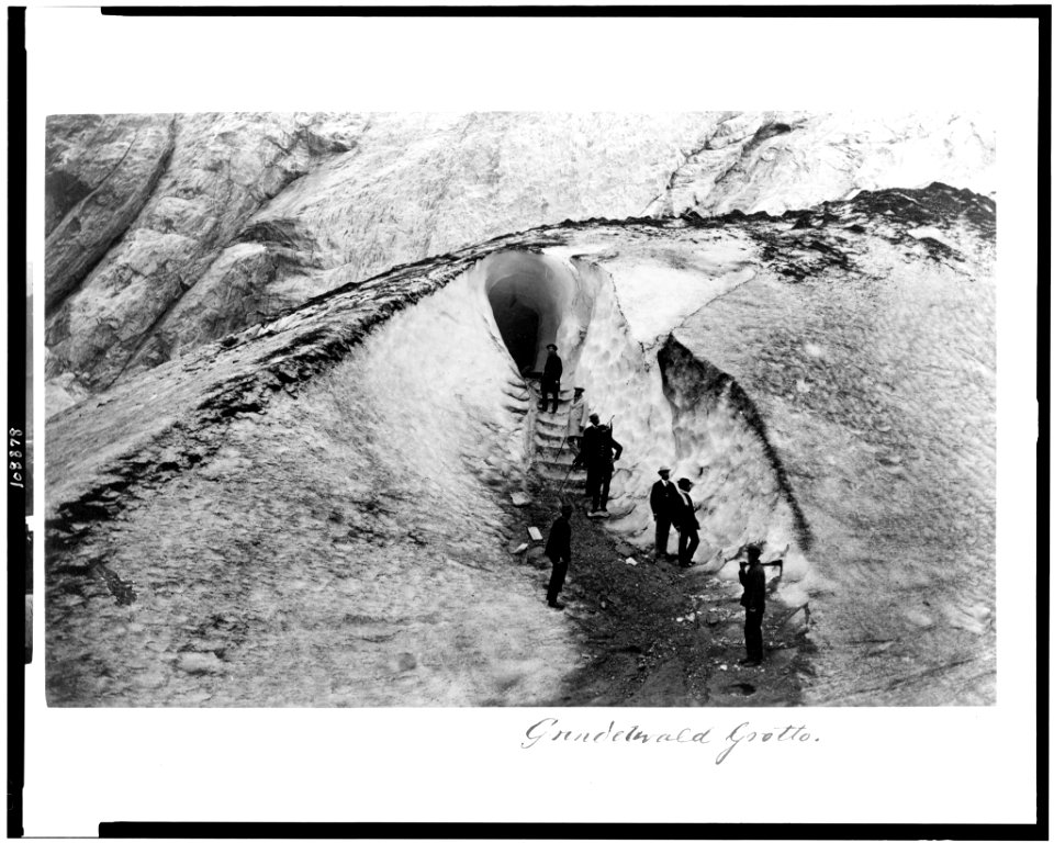 Grindelwald Grotto LCCN94514018
