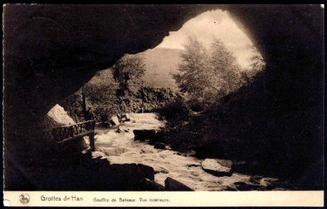 Grottes de Han, Gouffre de Belvaux. Vue intérieure