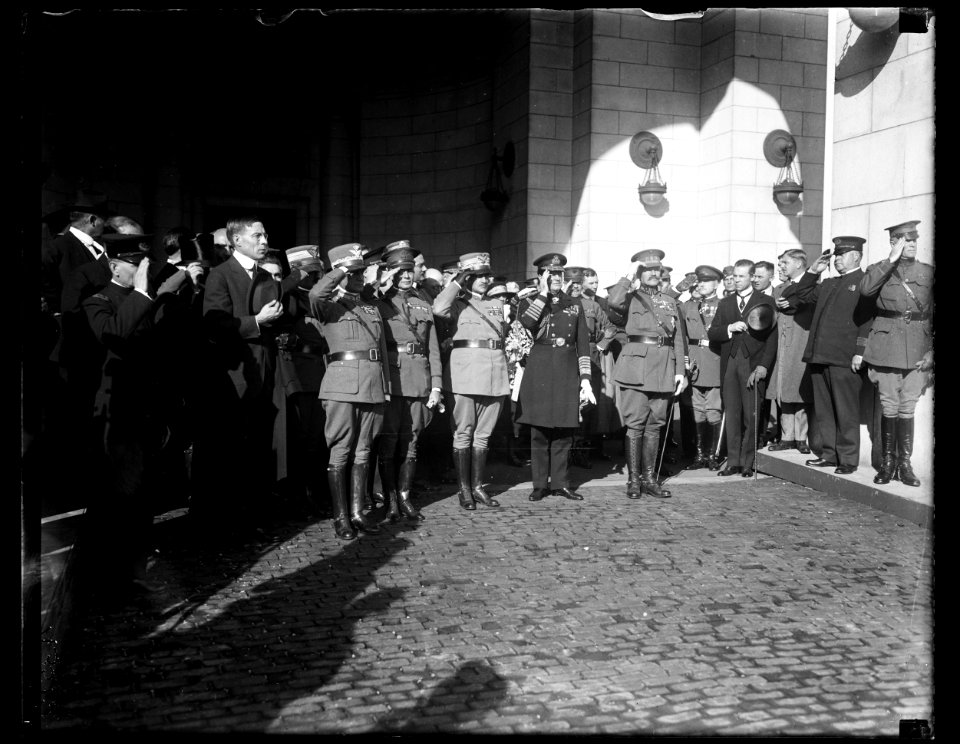 Group at Union Station, Washington, D.C. LCCN2016890809
