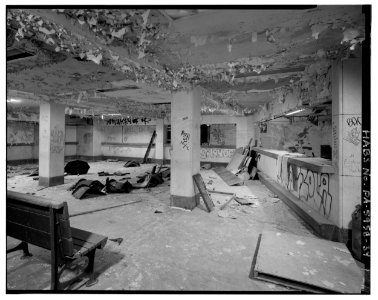 Ground floor; view west of ticket lobby - North Philadelphia Station photo