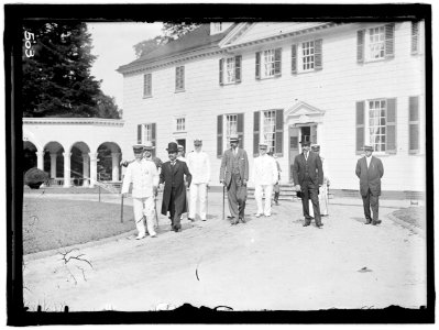 GROUP AT MOUNT VERNON LCCN2016863416