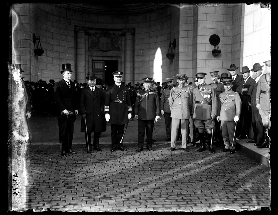 Group at Union Station, Washington, D.C. LCCN2016890813