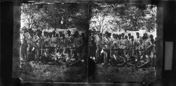 Group of 7th Infantry - NARA - 529799